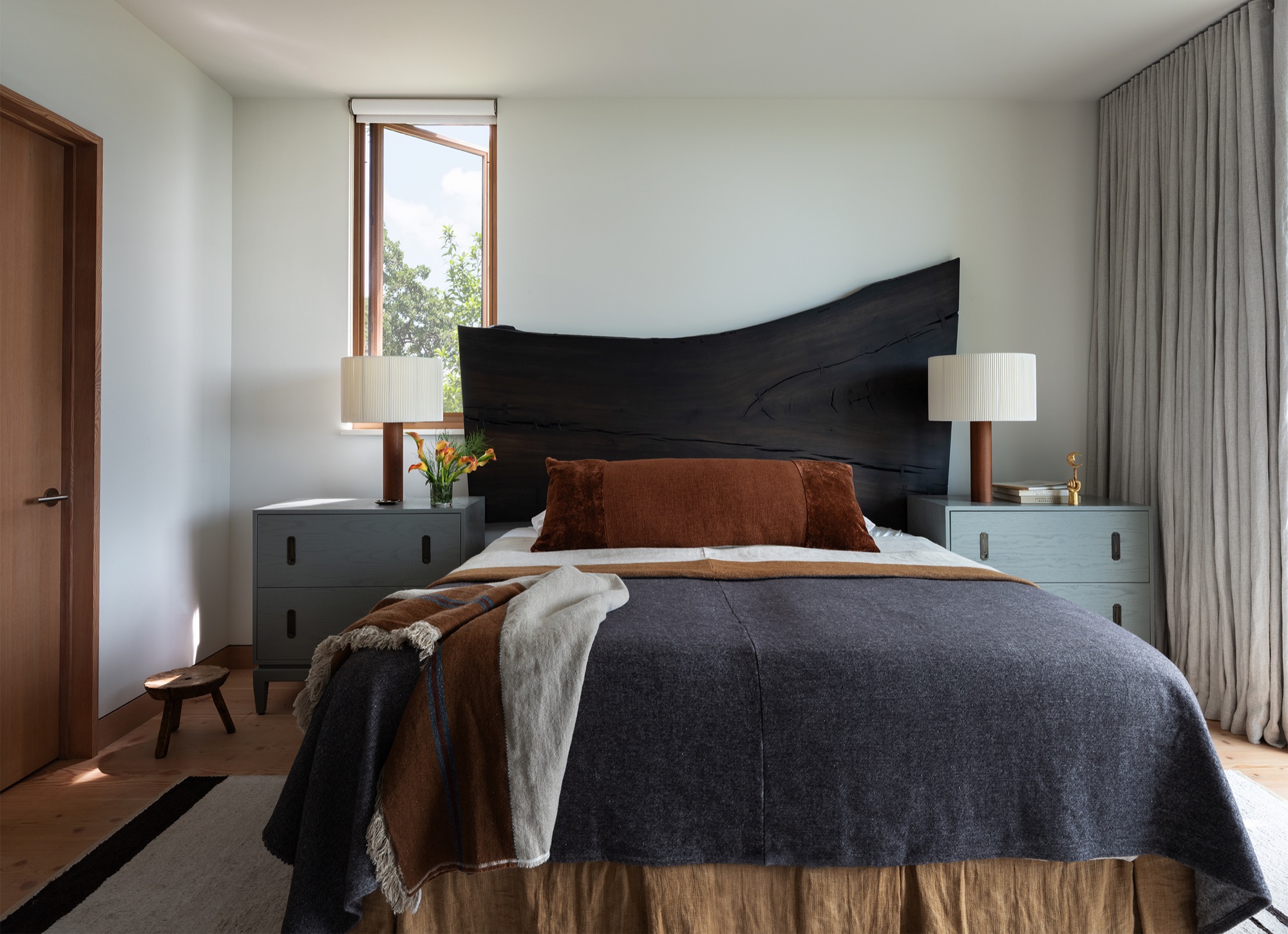 Hillside House main bedroom in West Lake Hills, Texas